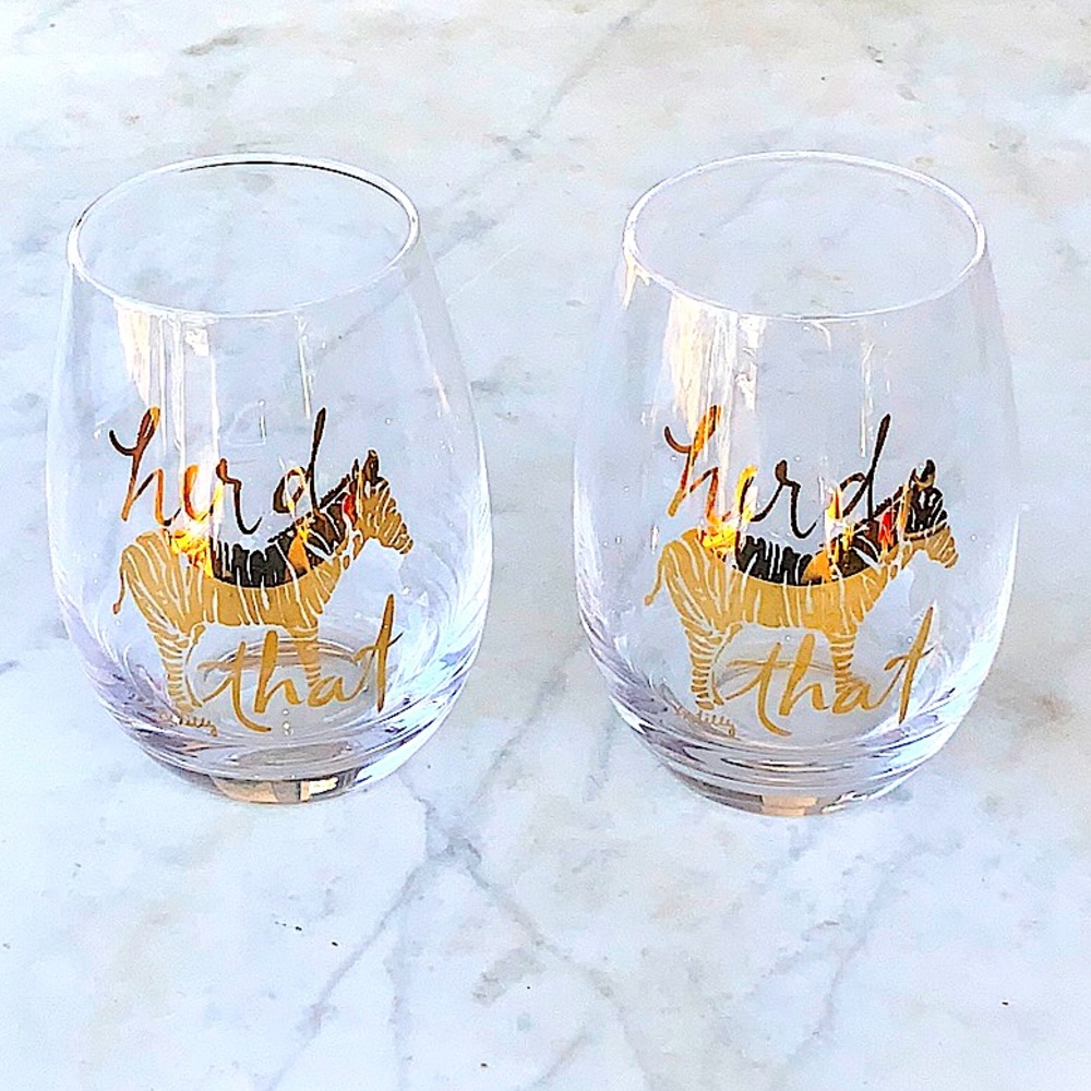 LILLY PULITZER STEMLESS WINE GLASSES SET TWO ZIBRA’S “HERD THAT” GOLD FOIL NIB